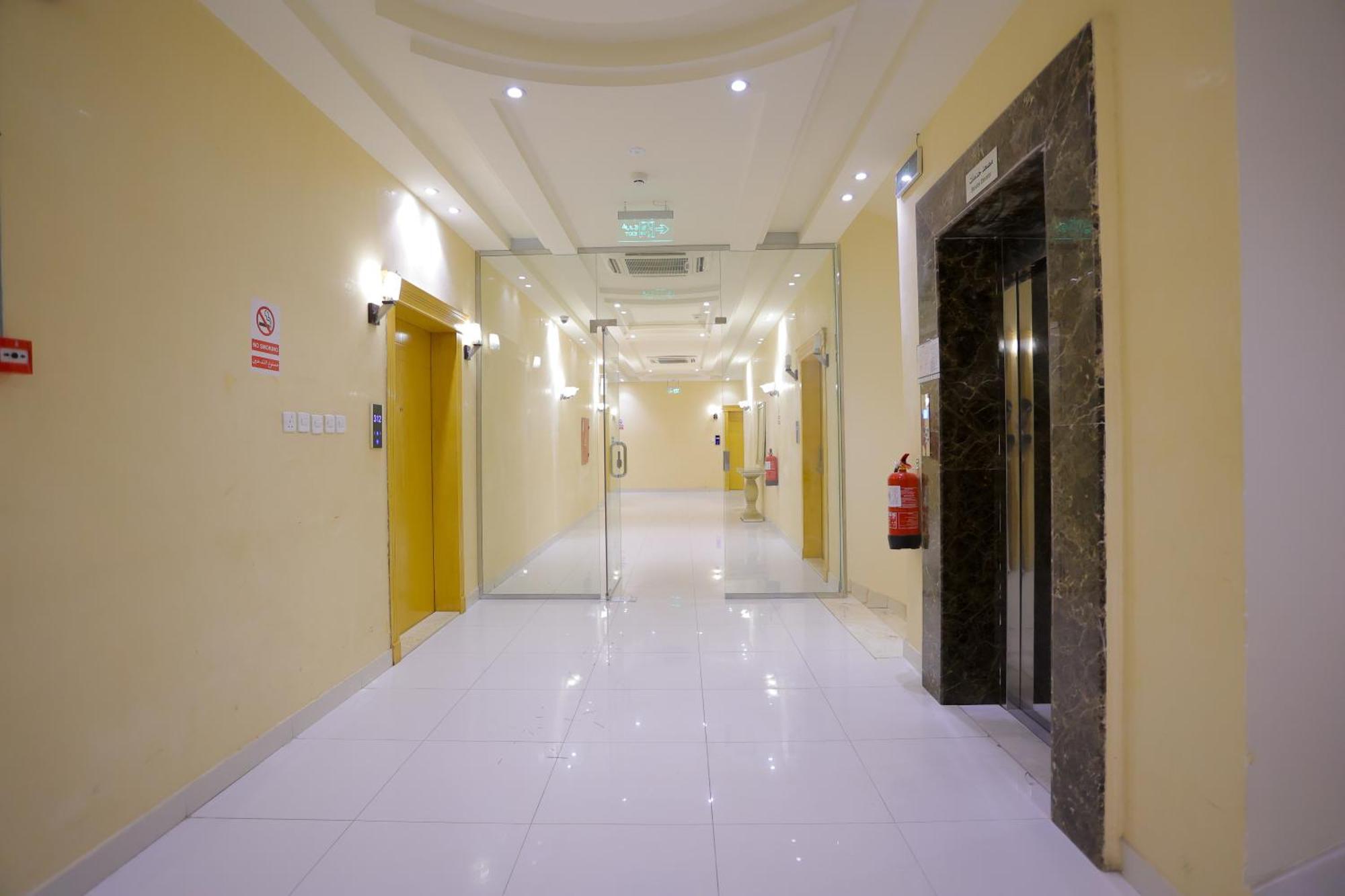 利雅德هوستا الملقا公寓式酒店 外观 照片